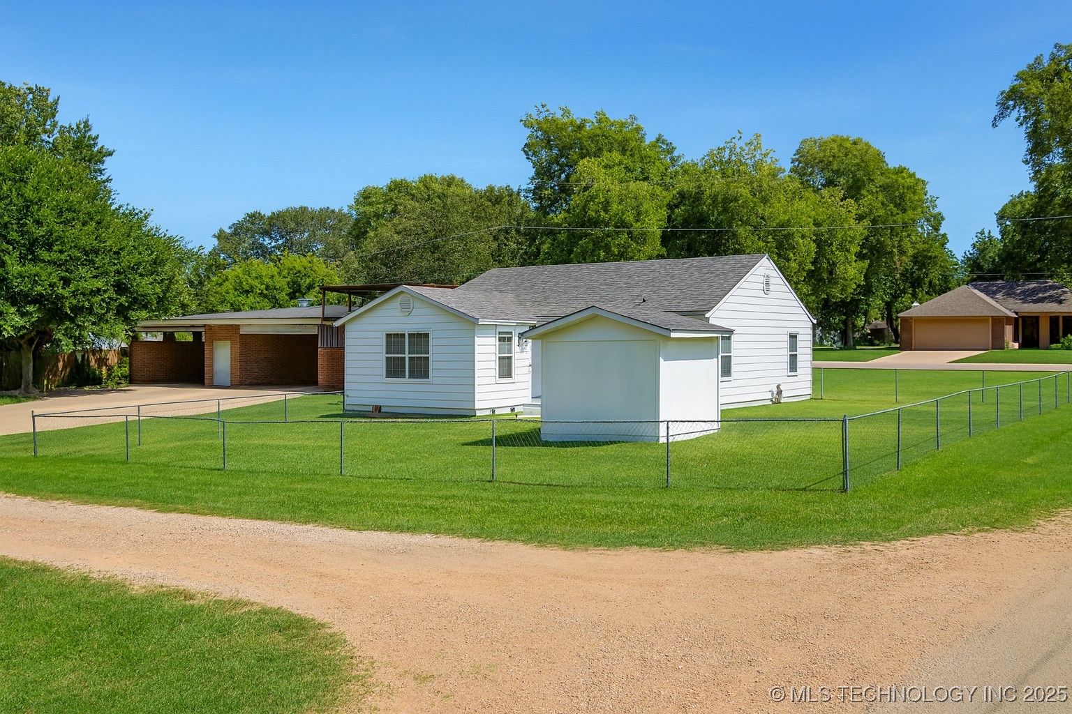 407 S Murray Tishomingo OK 73460