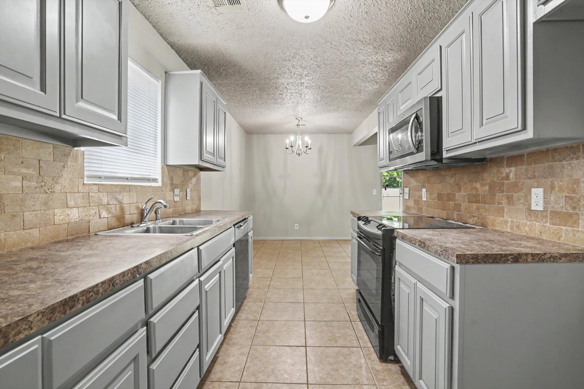 3346 S 141st East Avenue Tulsa OK 74134