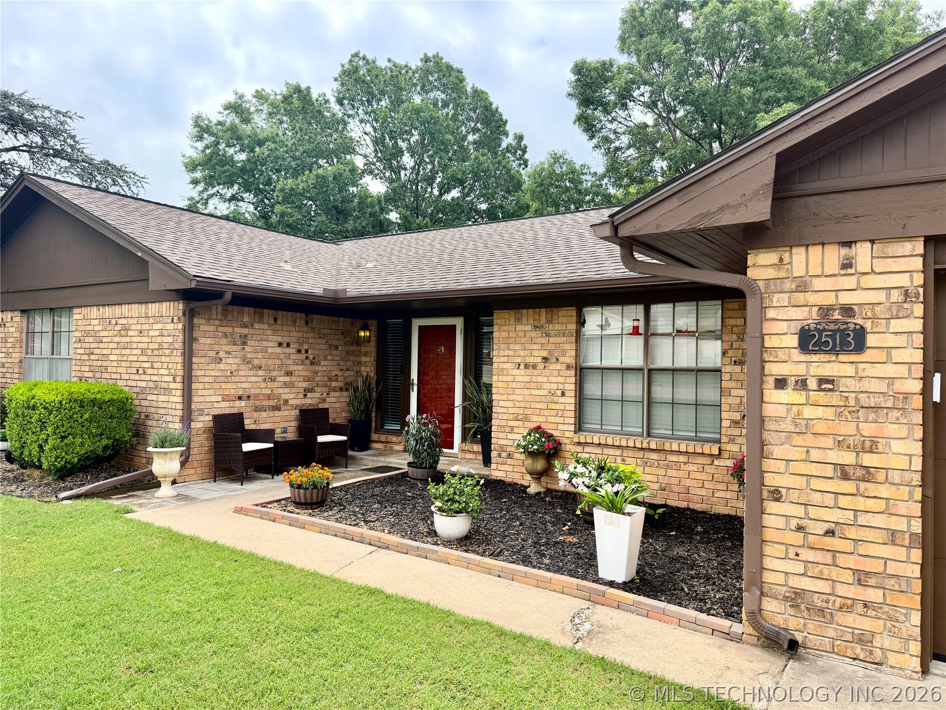 2513 Foliage Ada OK 74820