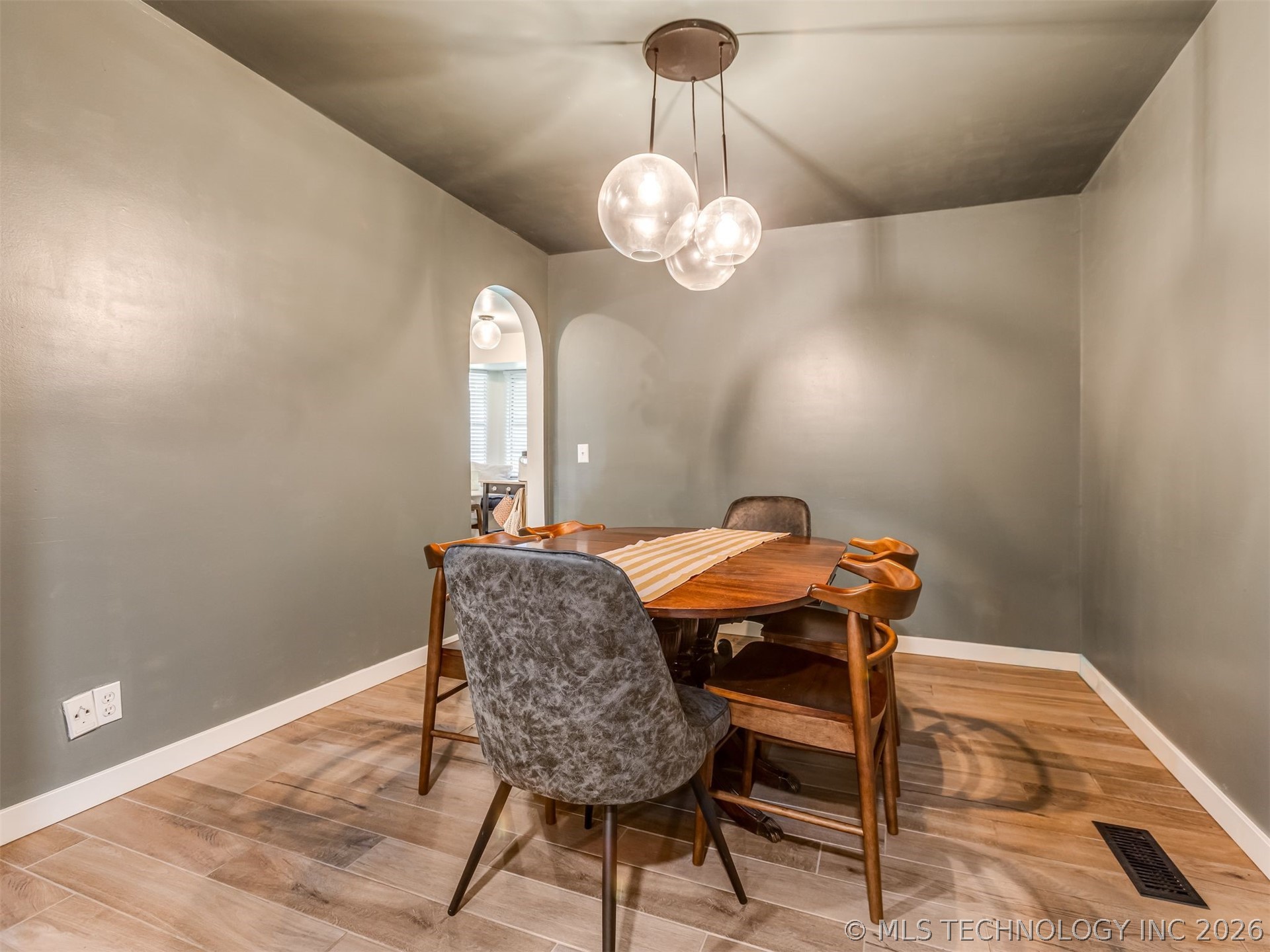 10318 S Sandusky Avenue Tulsa OK 74137