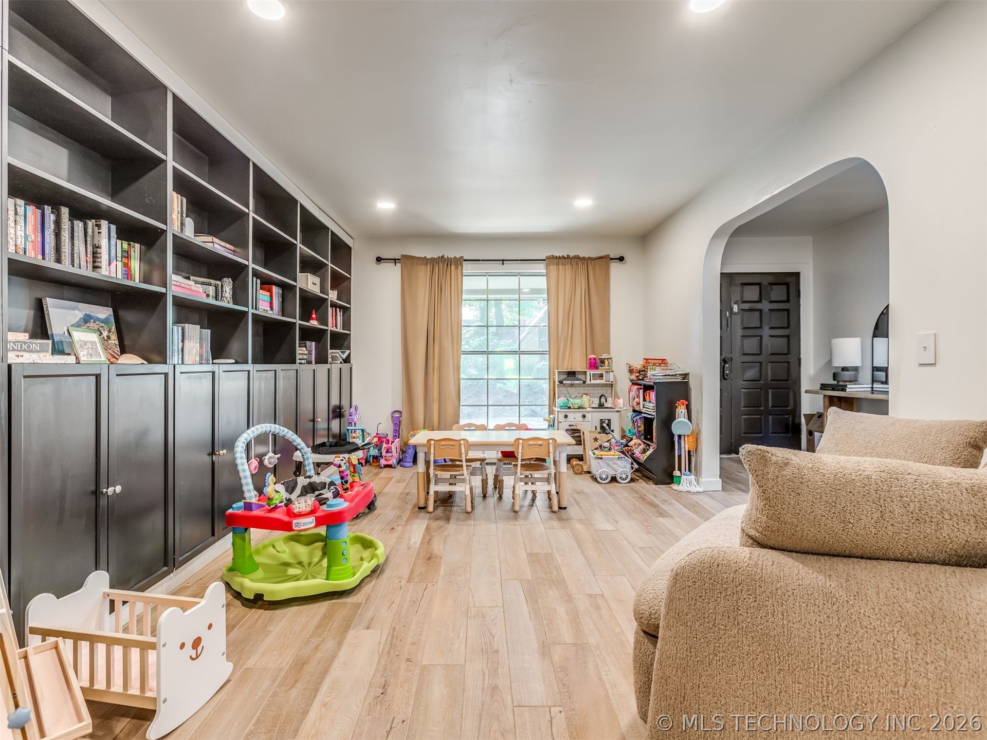 10318 S Sandusky Avenue Tulsa OK 74137
