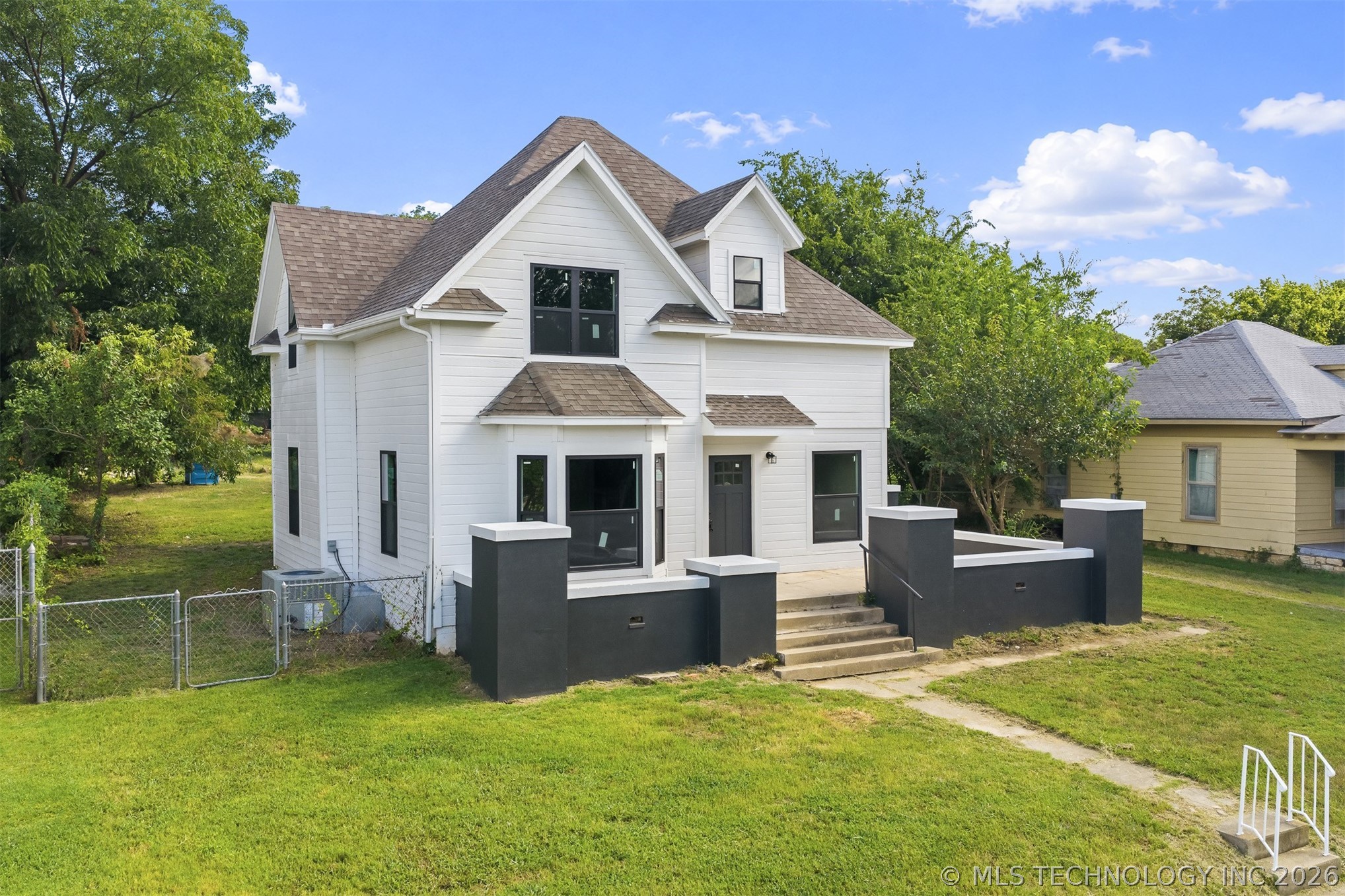 114 E Vinita Sulphur OK 73086