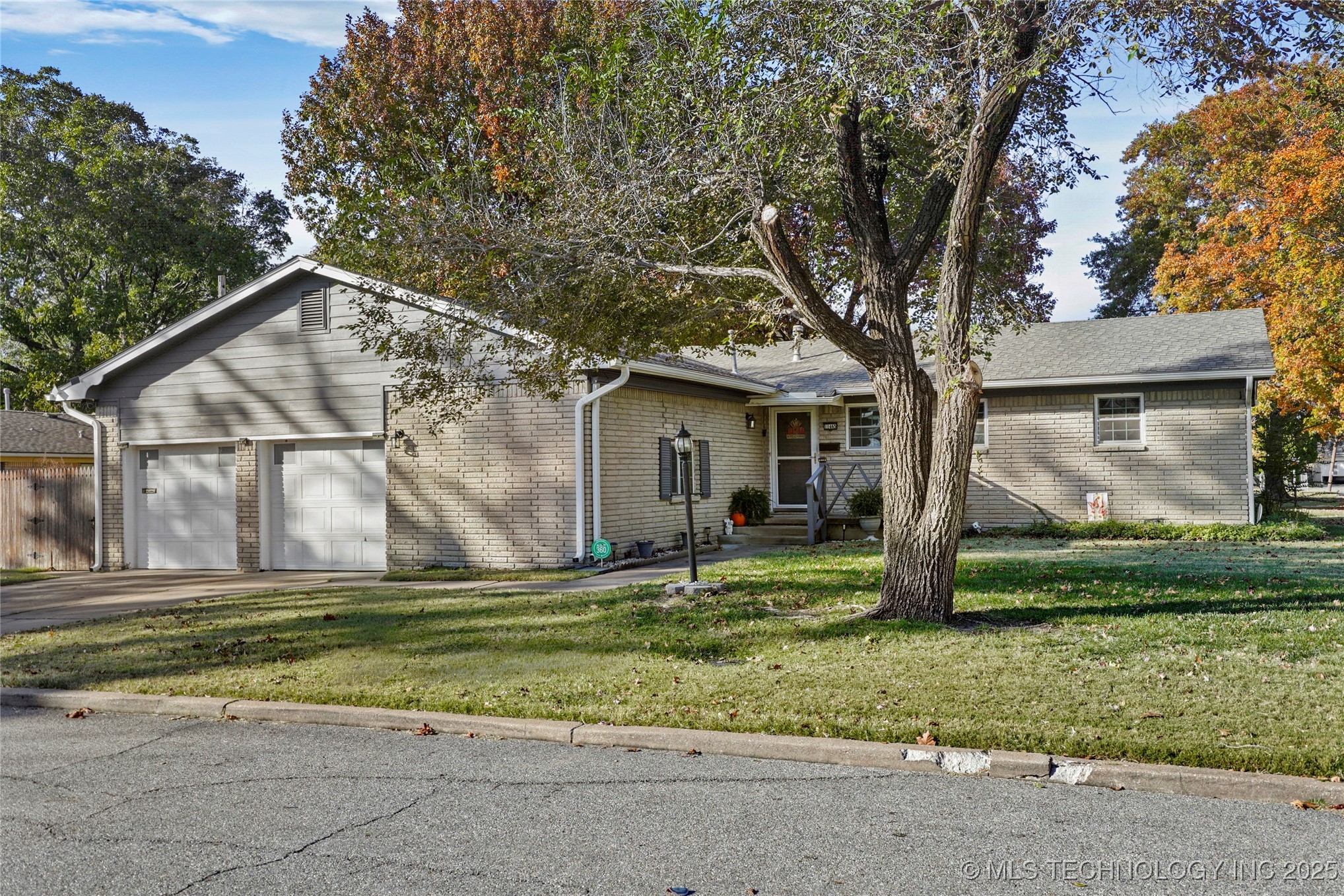 11465 E 4th Place Tulsa OK 74128