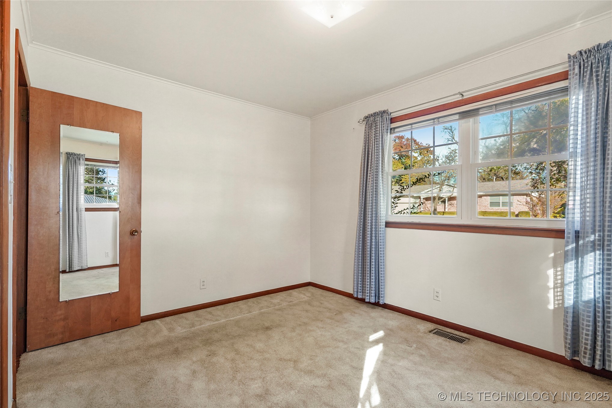 11465 E 4th Place Tulsa OK 74128