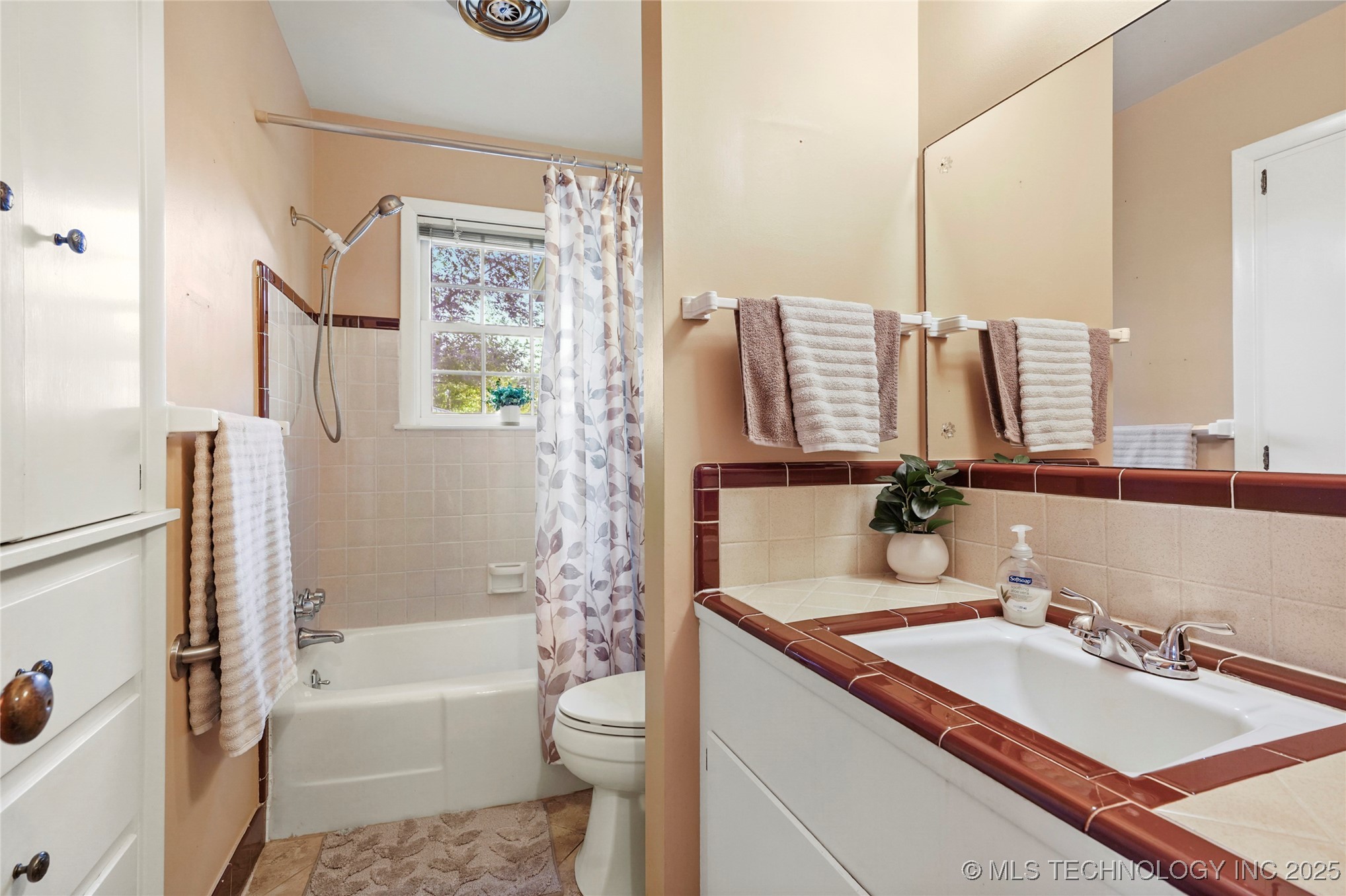 11465 E 4th Place Tulsa OK 74128