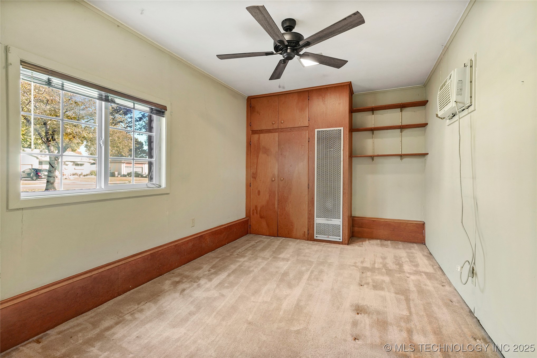 11465 E 4th Place Tulsa OK 74128