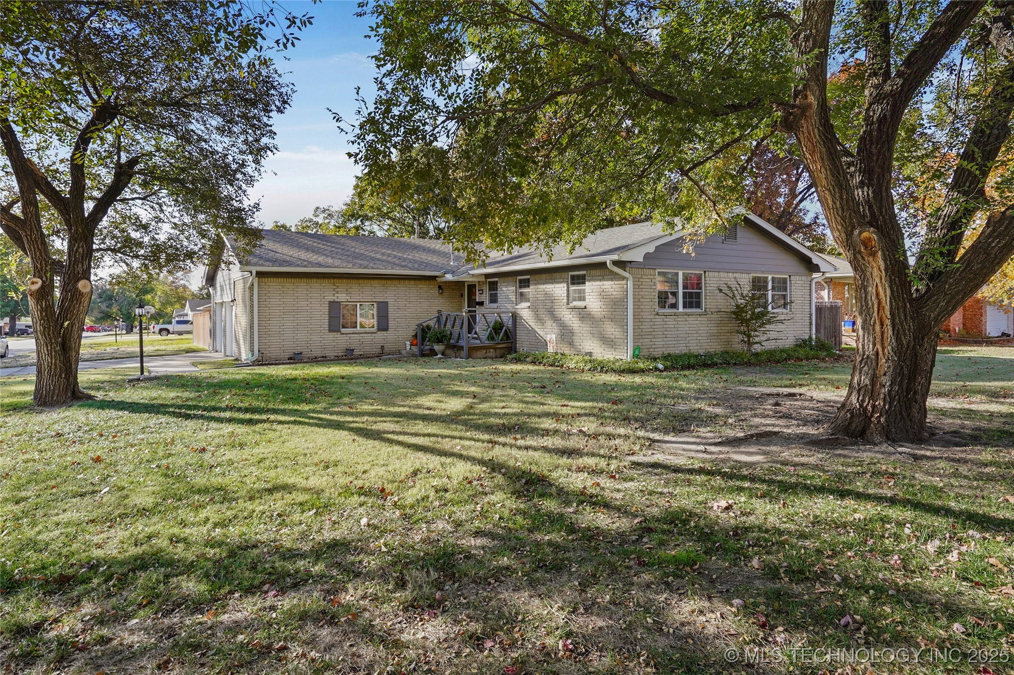 11465 E 4th Place Tulsa OK 74128