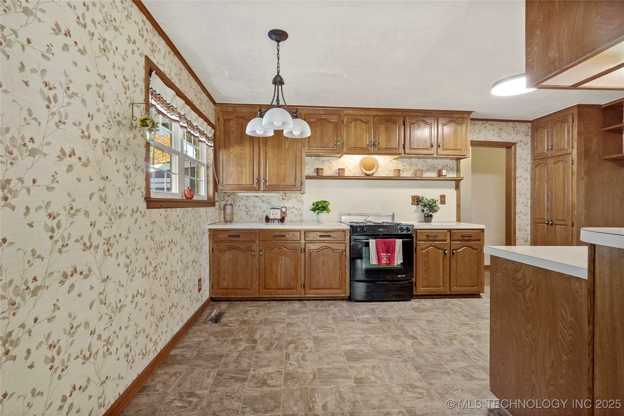 11465 E 4th Place Tulsa OK 74128