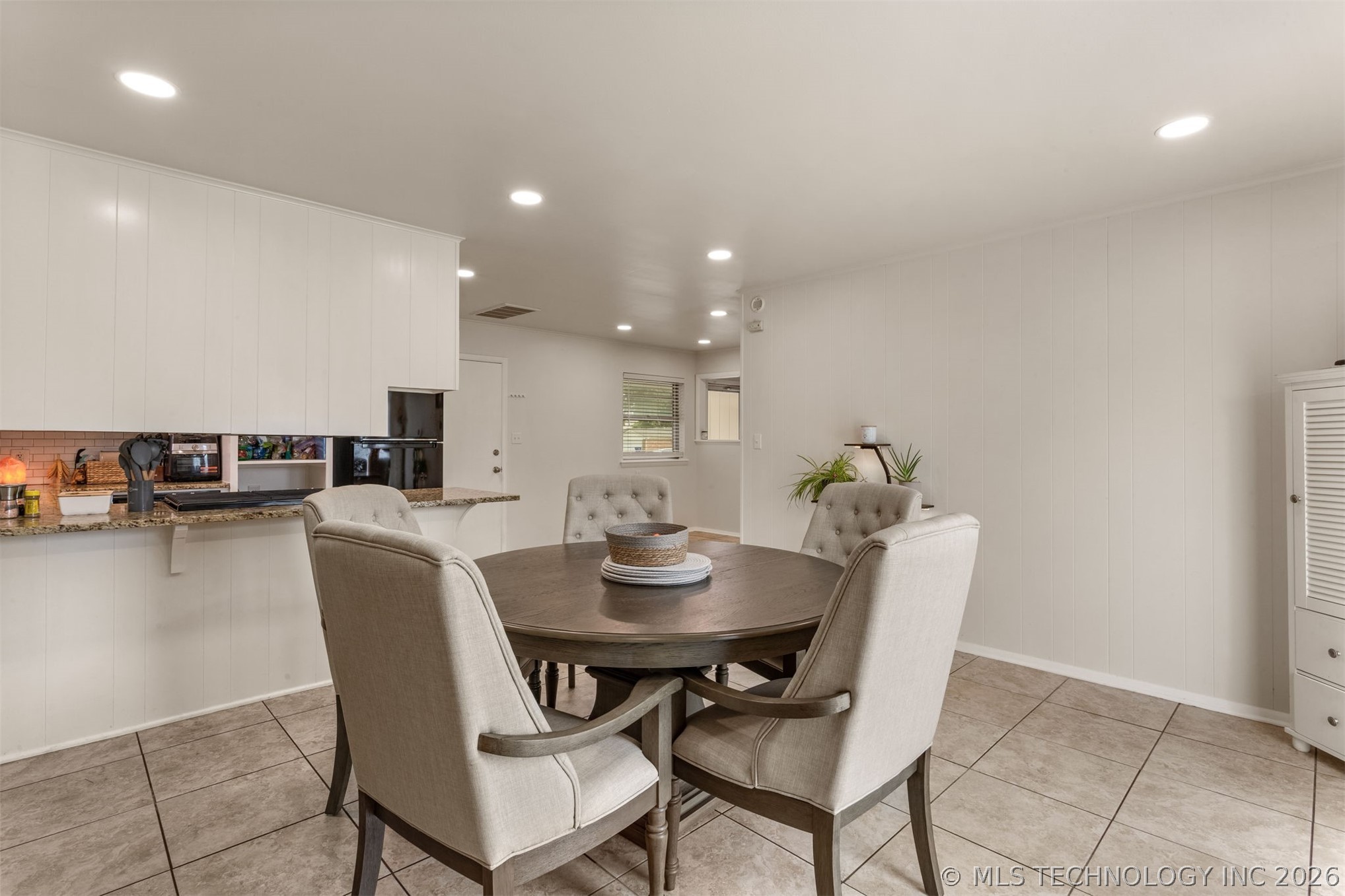 2416 S Hickory Avenue Broken Arrow OK 74012