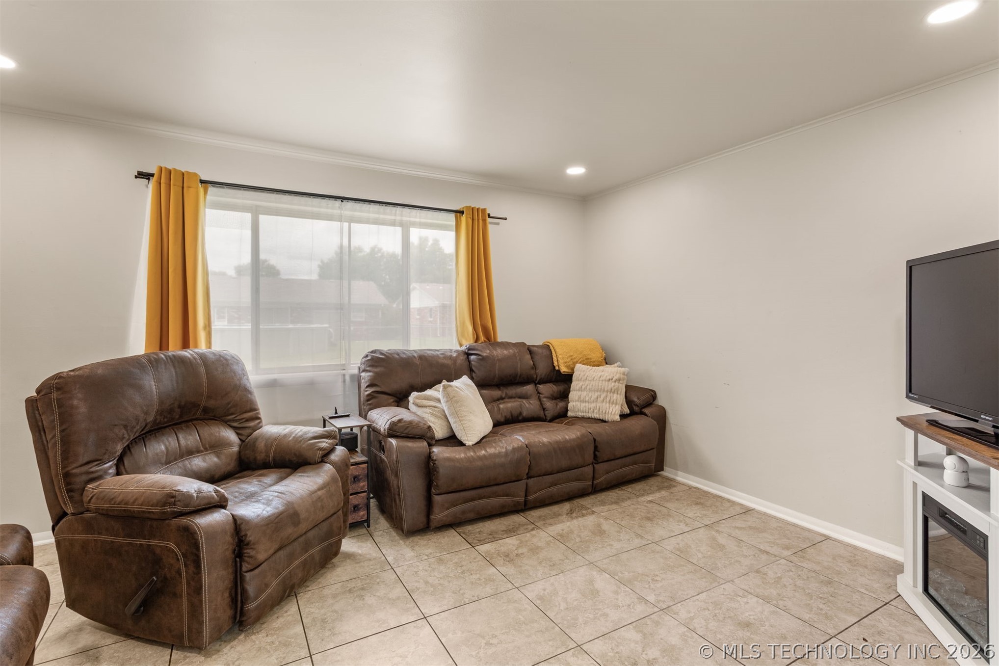 2416 S Hickory Avenue Broken Arrow OK 74012