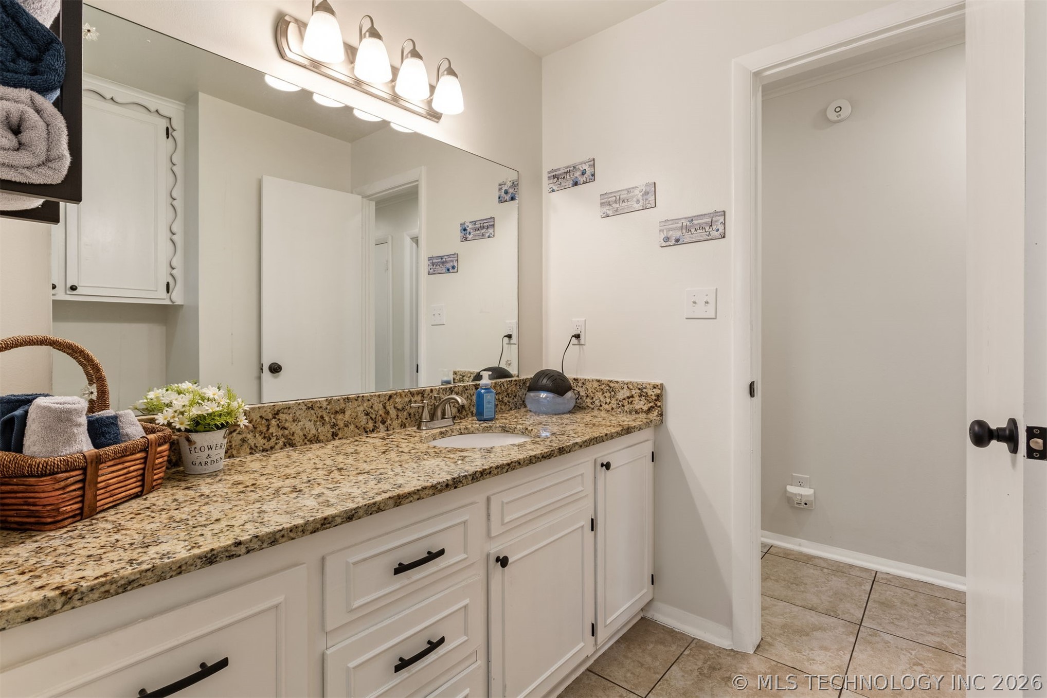 2416 S Hickory Avenue Broken Arrow OK 74012