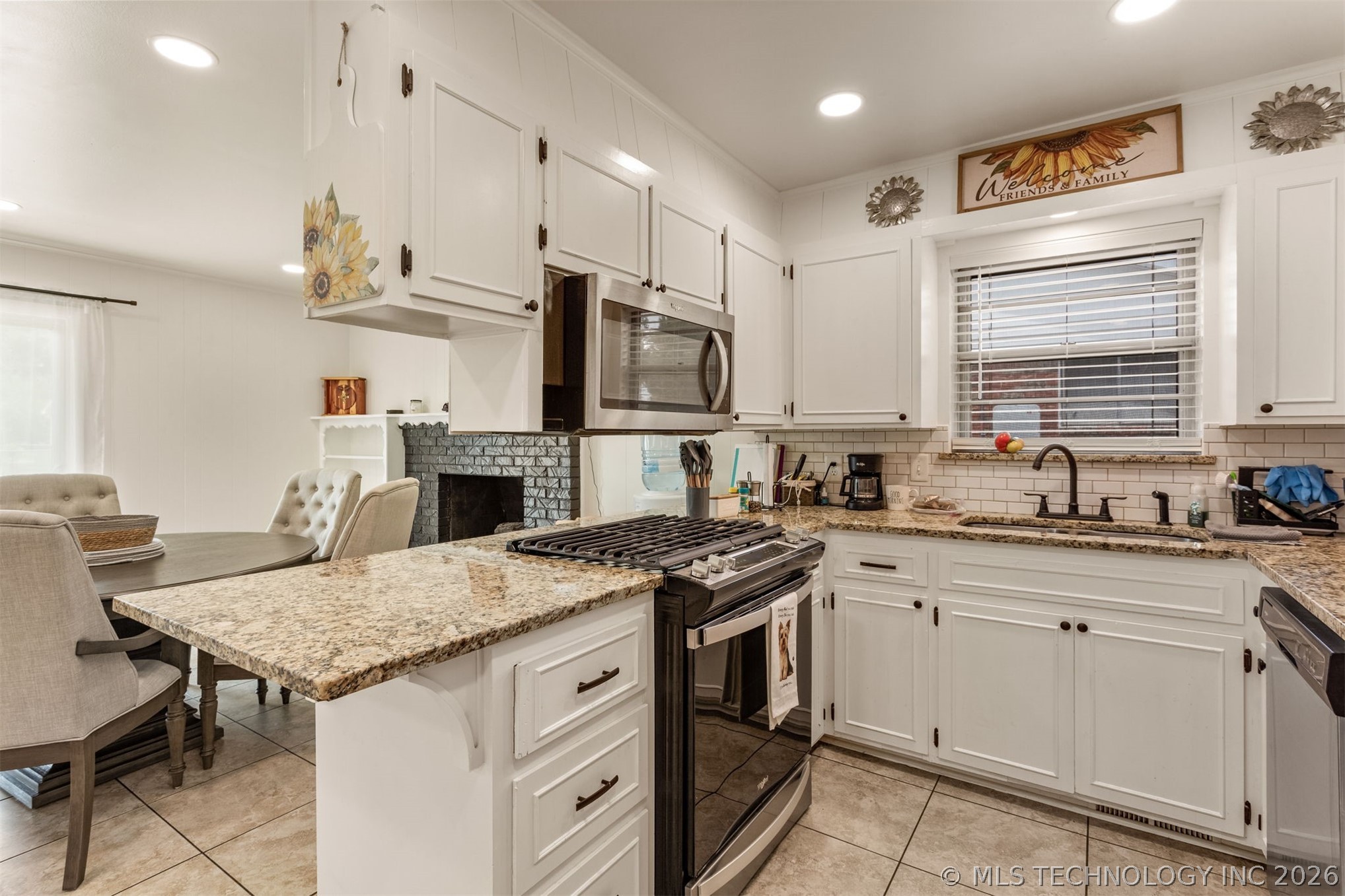 2416 S Hickory Avenue Broken Arrow OK 74012