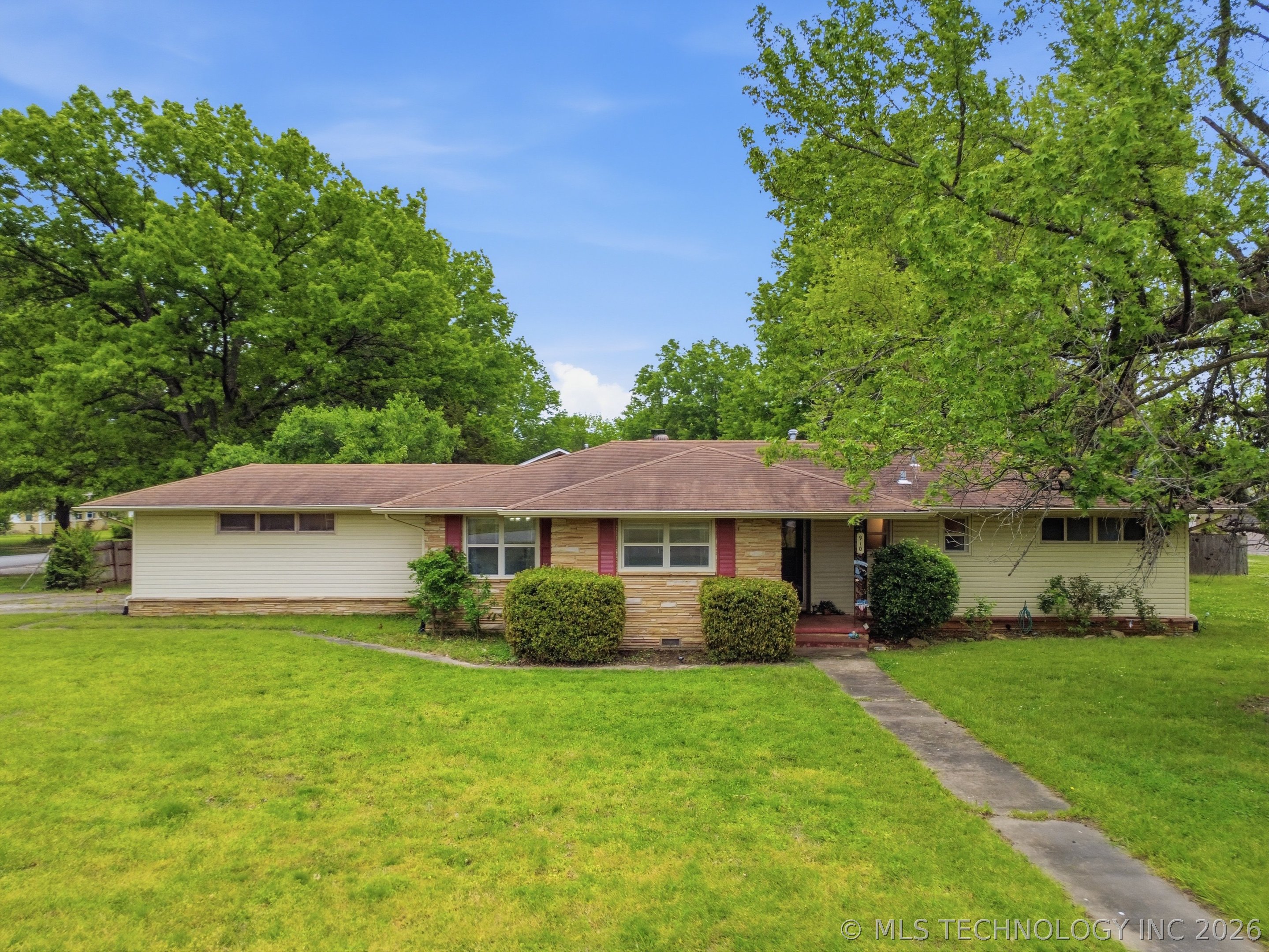 910 Hickory Street Chelsea OK 74016