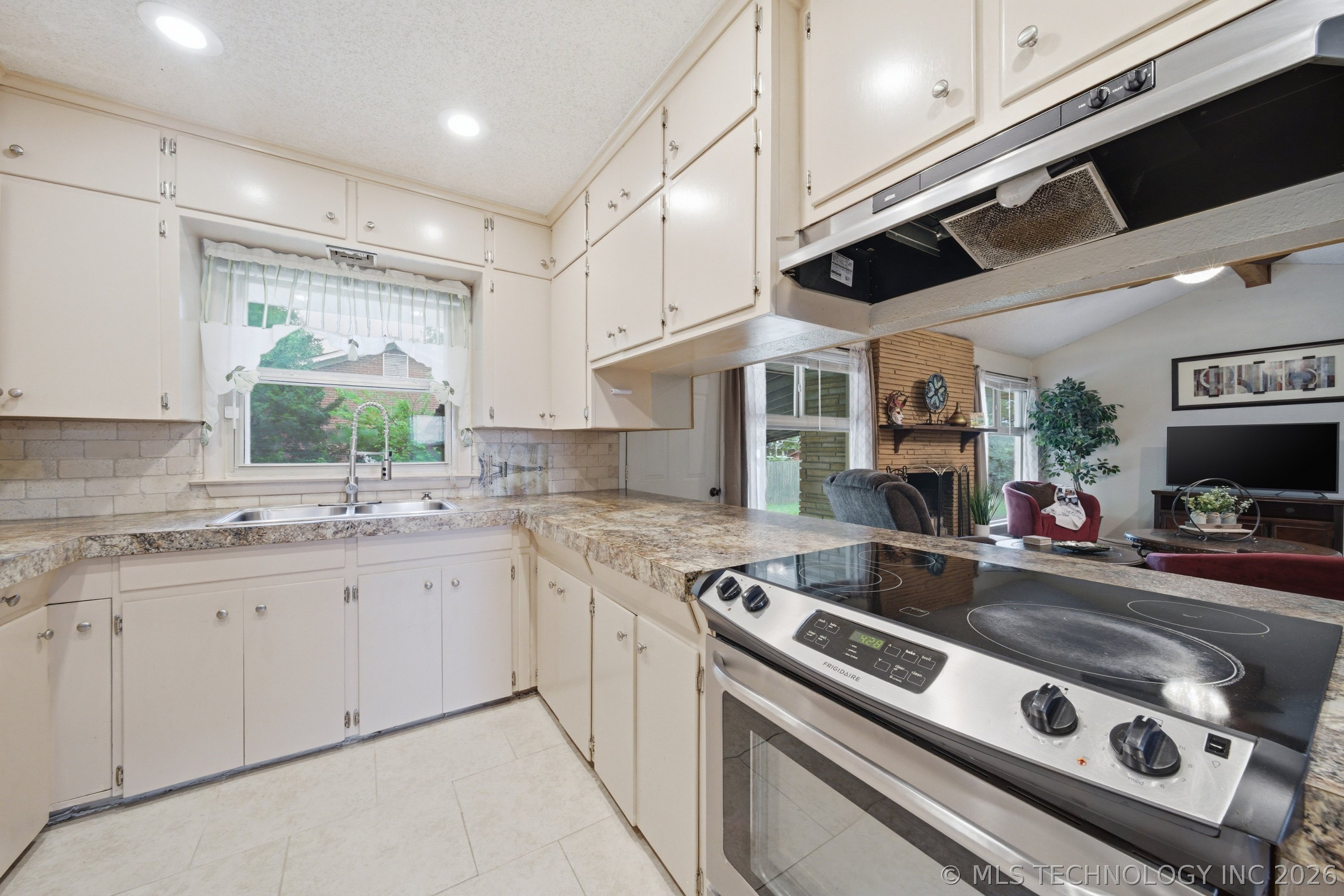 910 Hickory Street Chelsea OK 74016