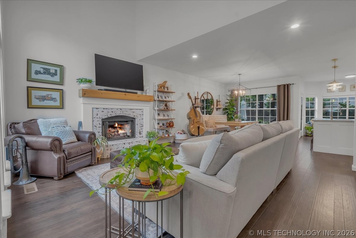 2812 E 102nd Place Tulsa OK 74137