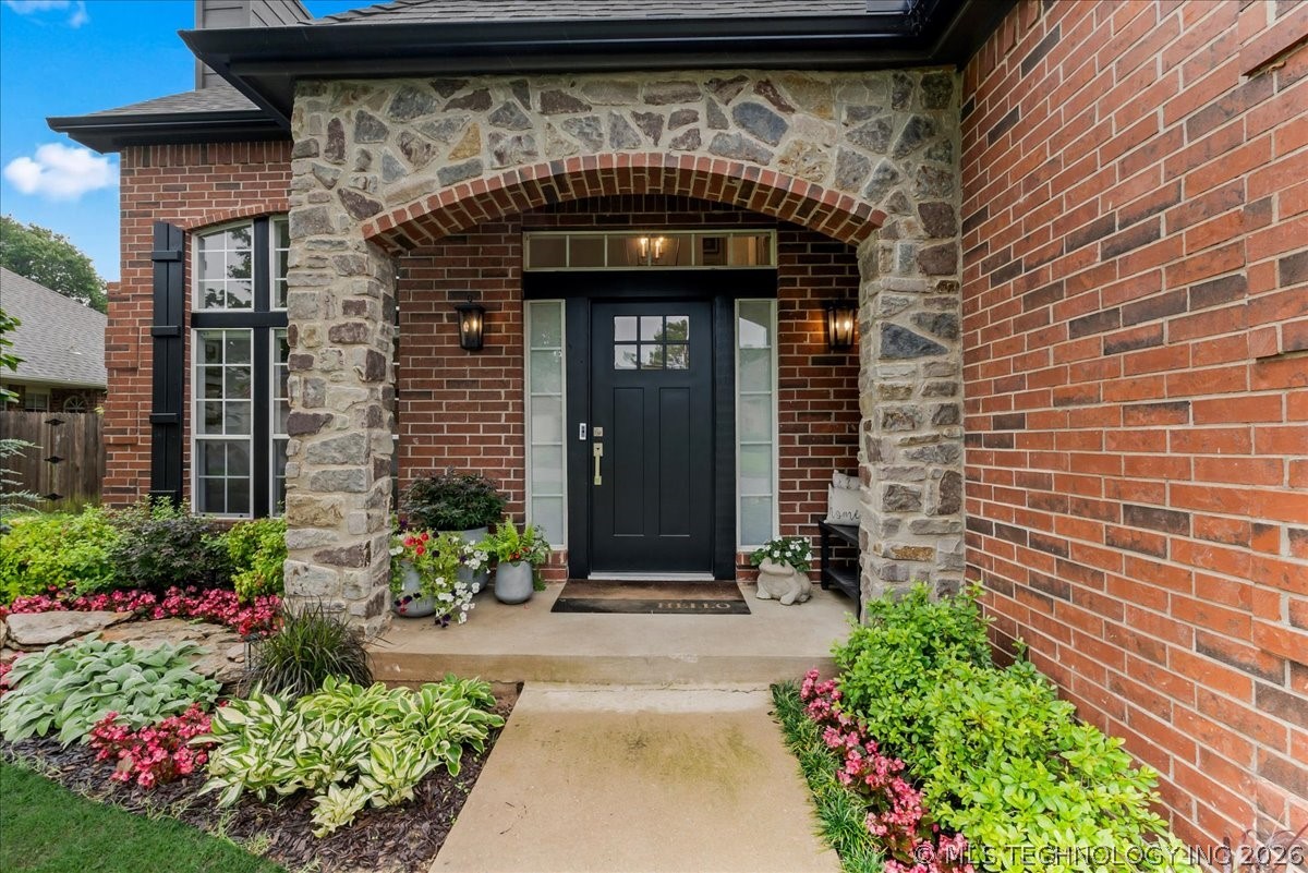 2812 E 102nd Place Tulsa OK 74137