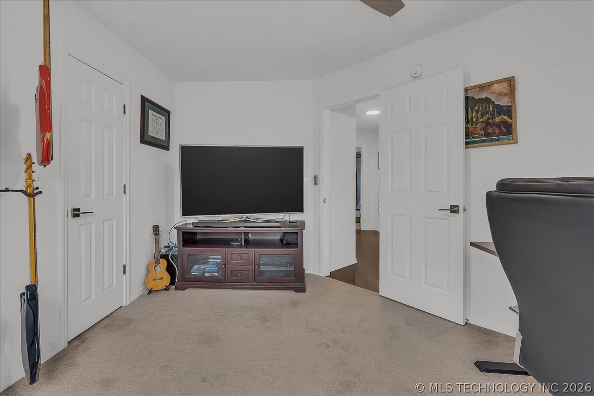 2812 E 102nd Place Tulsa OK 74137
