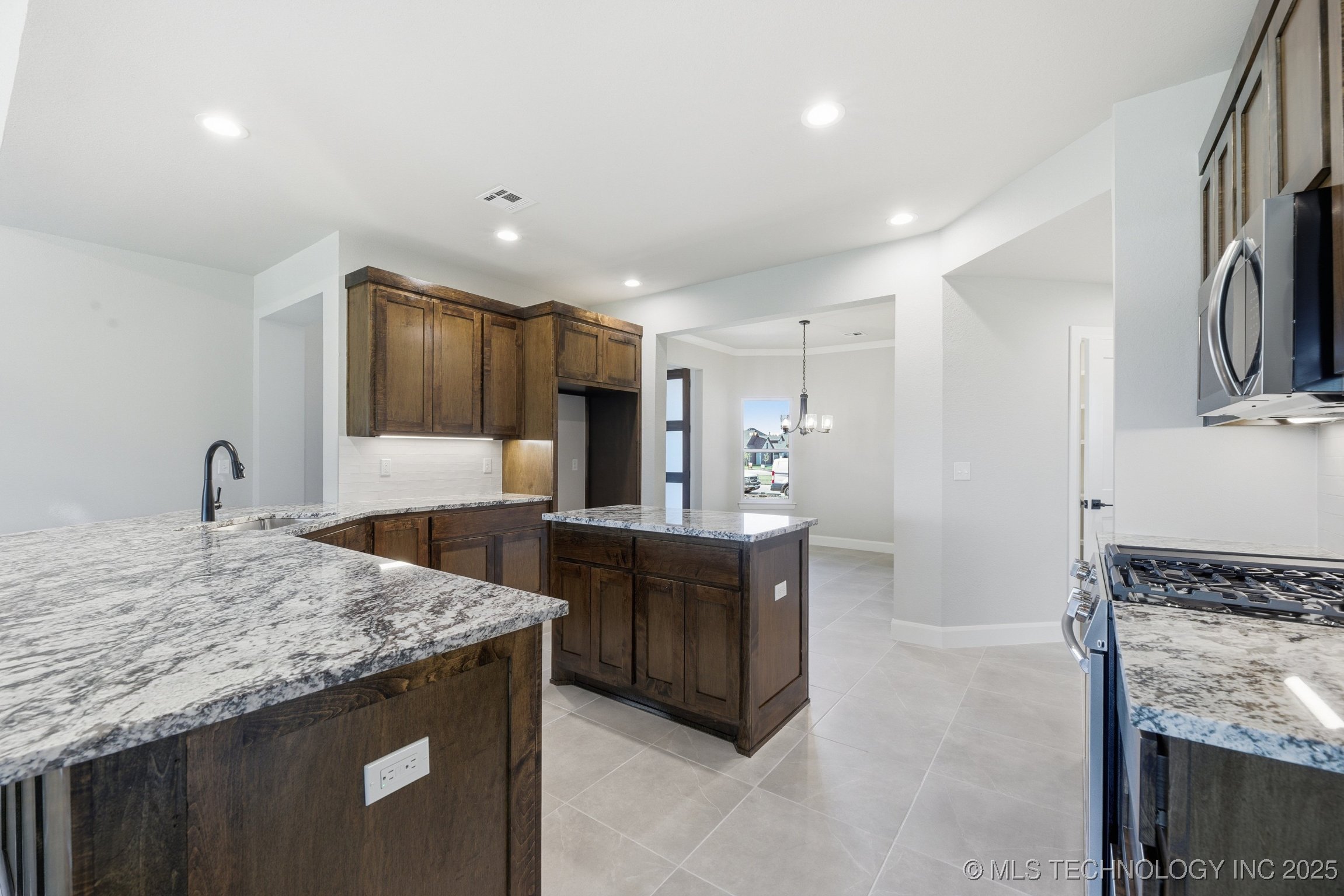 10625 S 233rd Eastavenue Broken Arrow OK 74014