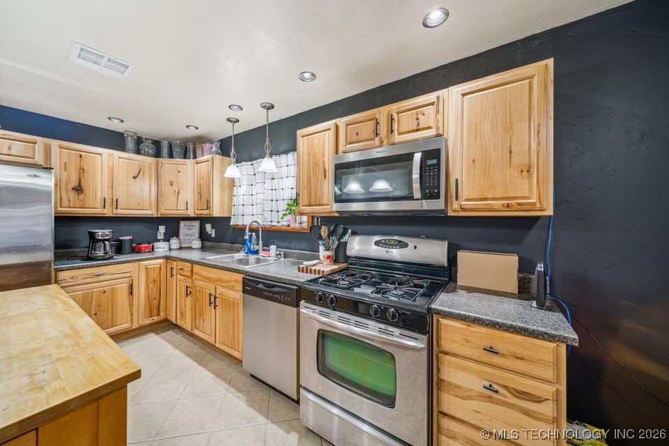 396 Cherokee Lane Bluejacket OK 74333