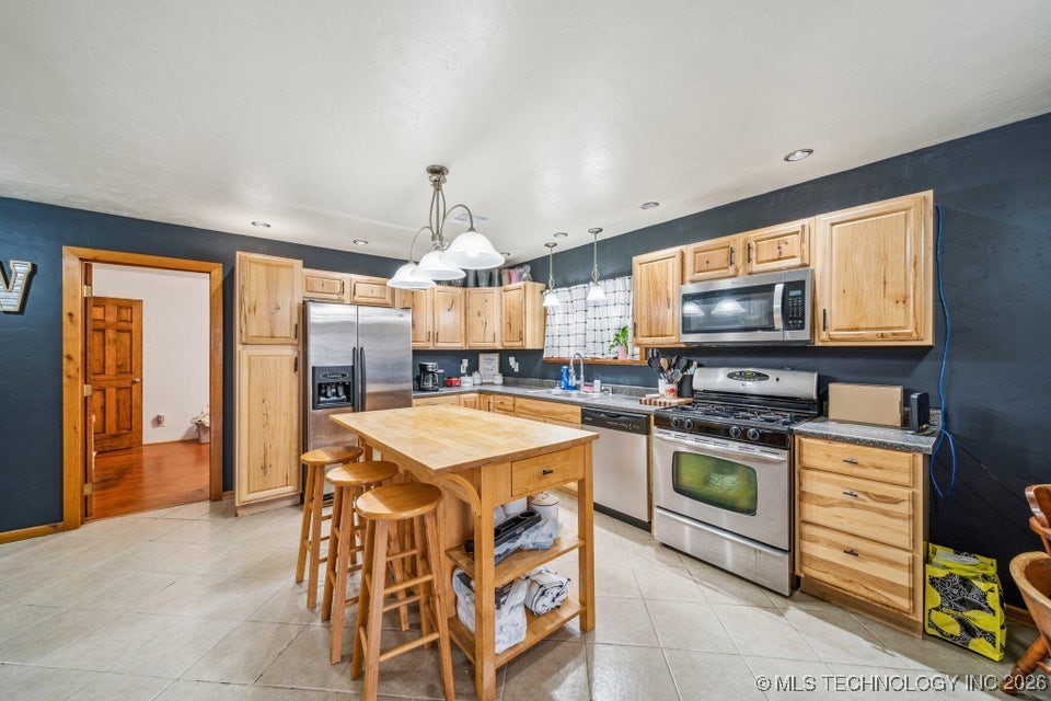 396 Cherokee Lane Bluejacket OK 74333