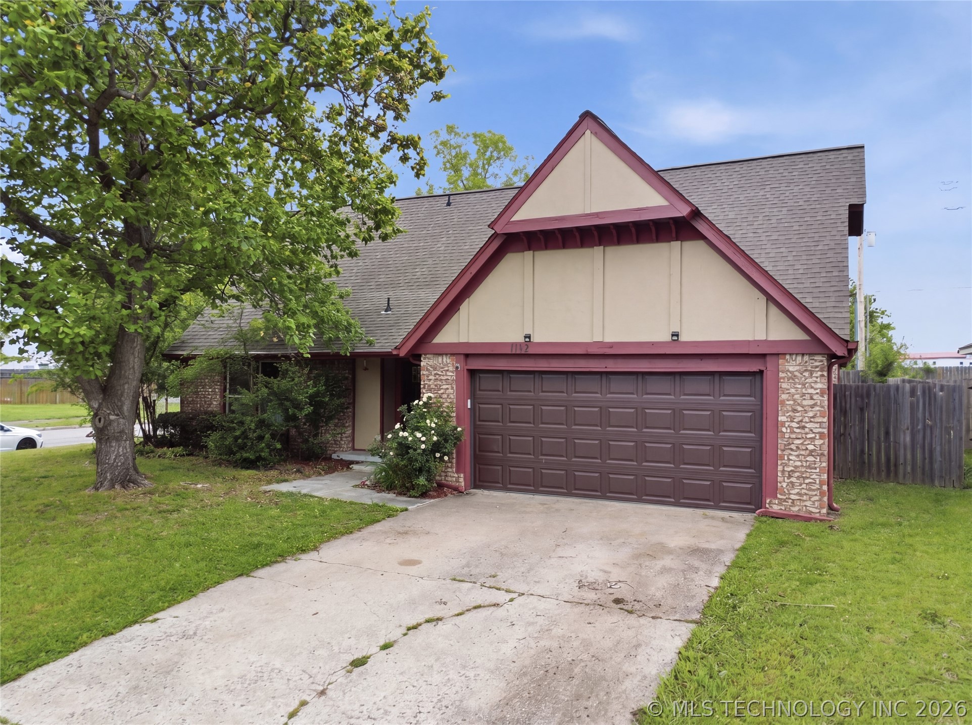 1112 W Queens Place Broken Arrow OK 74012
