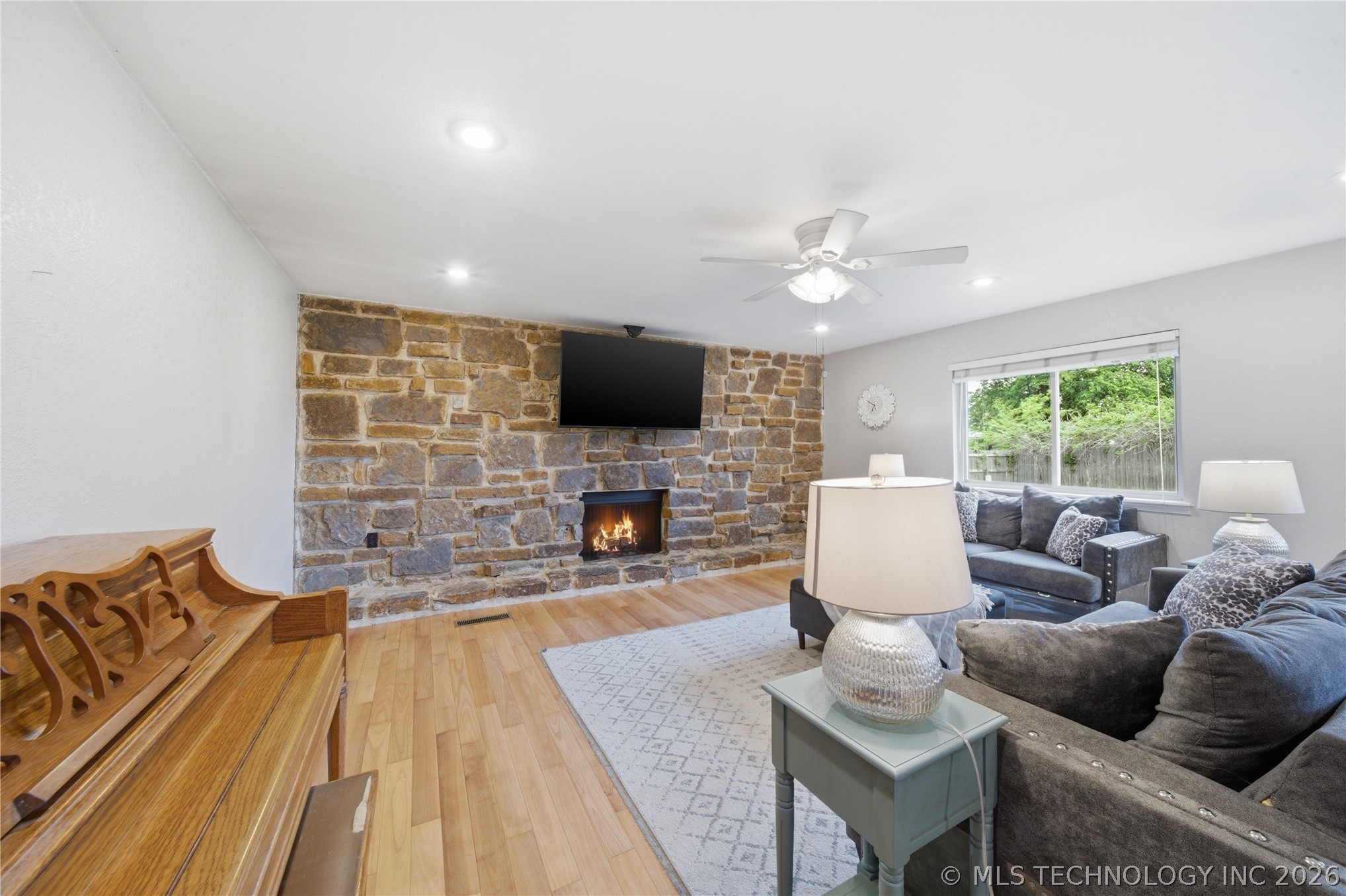 1112 W Queens Place Broken Arrow OK 74012