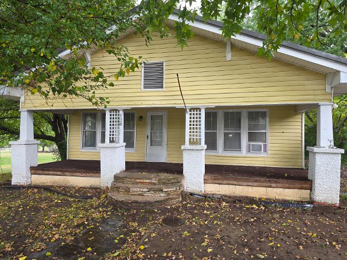 128 S 4th Street Okemah OK 74859