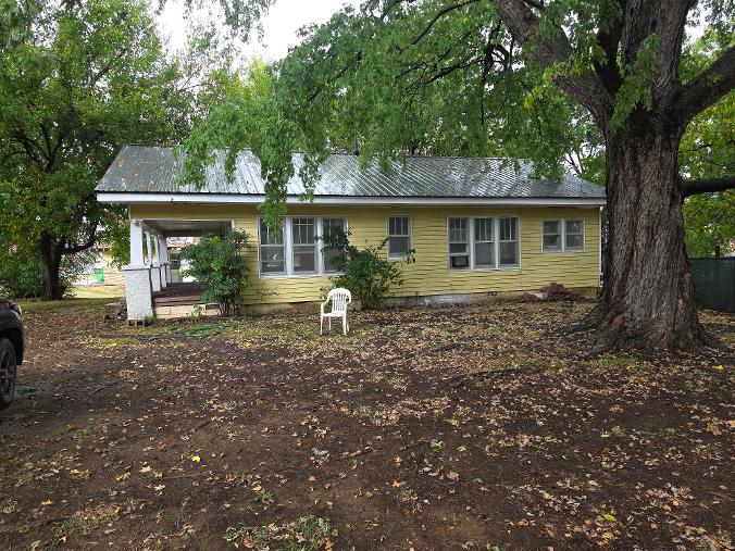 128 S 4th Street Okemah OK 74859