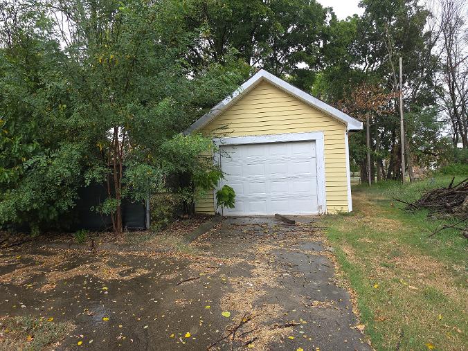 128 S 4th Street Okemah OK 74859