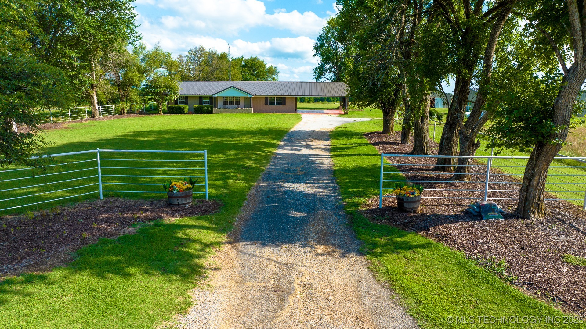 11551 County Road 1620 Fitzhugh OK 74843