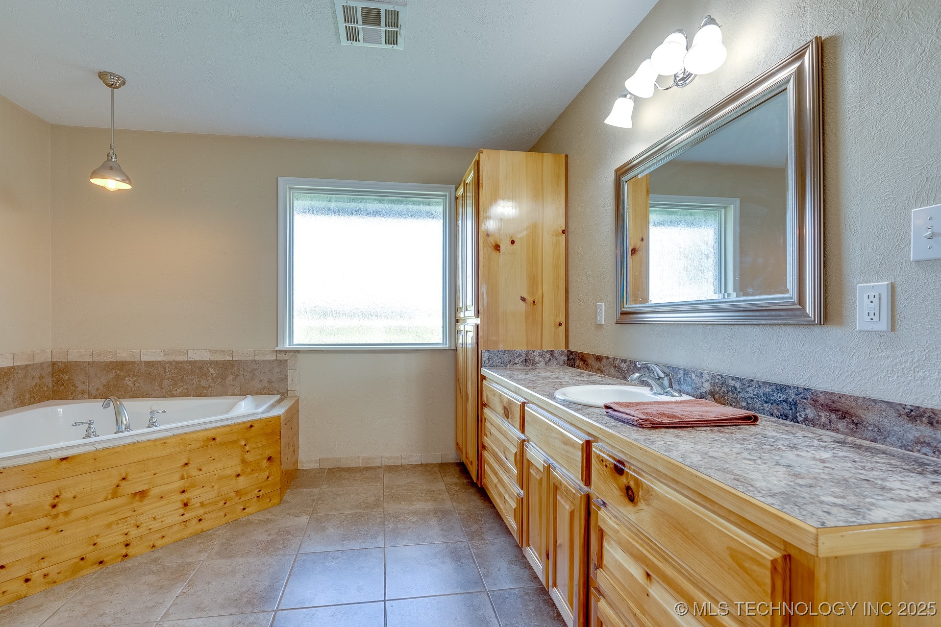 11551 County Road 1620 Fitzhugh OK 74843