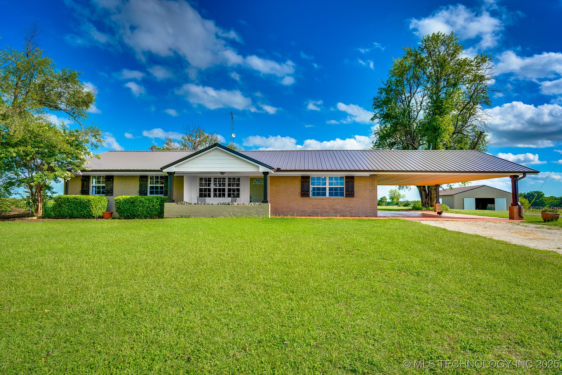 11551 County Road 1620 Fitzhugh OK 74843