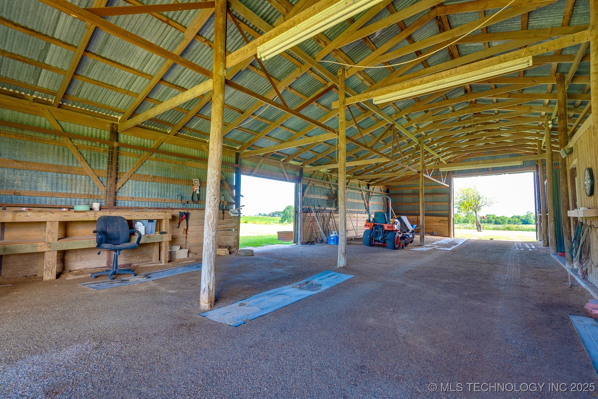 11551 County Road 1620 Fitzhugh OK 74843