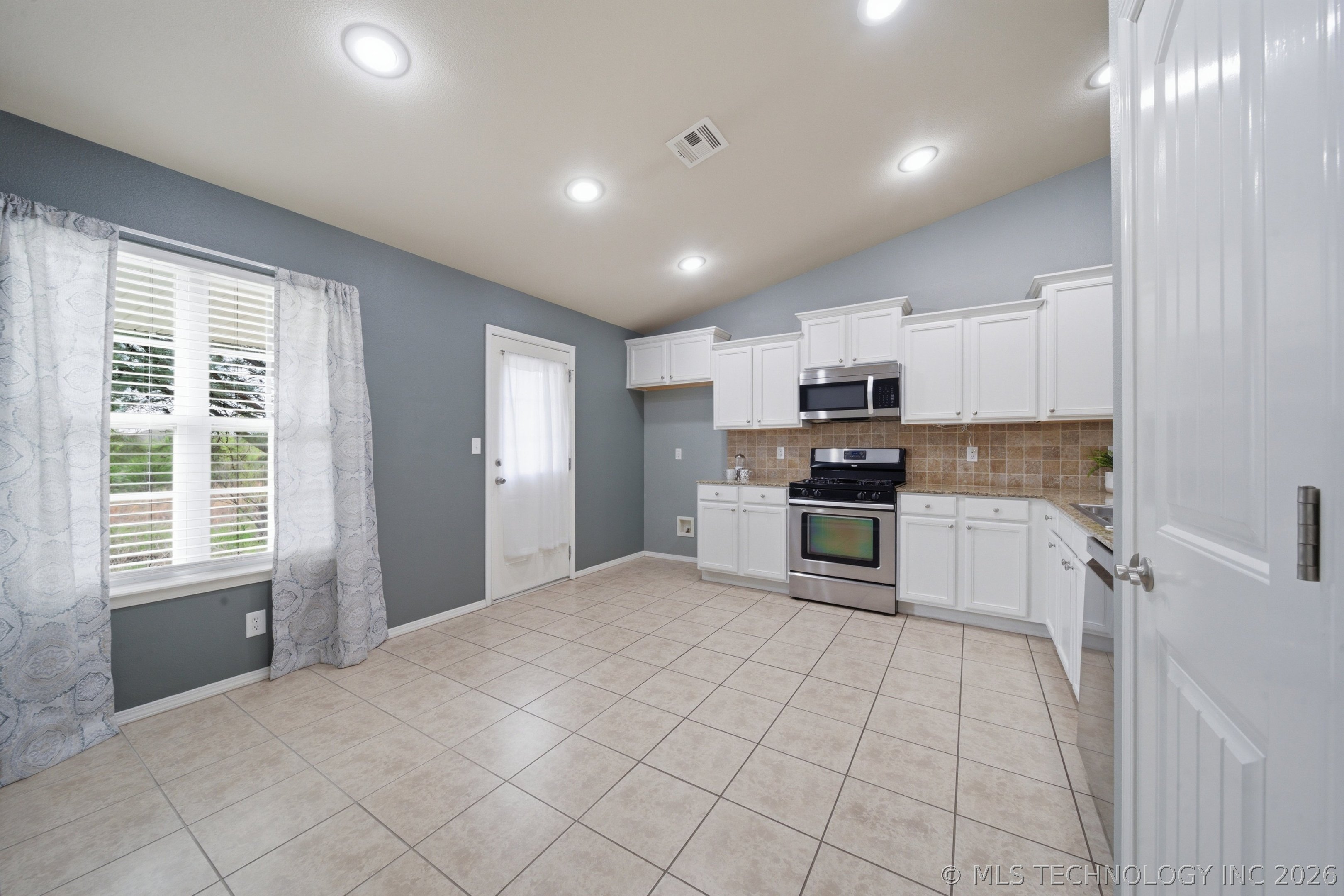 9180 S 256th East Avenue Broken Arrow OK 74014