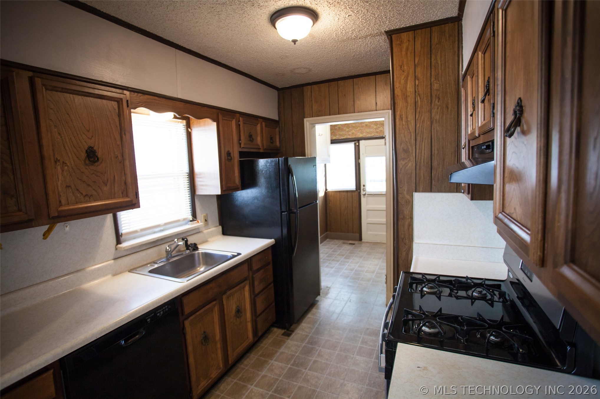 1165 N Boston Place Tulsa OK 74106