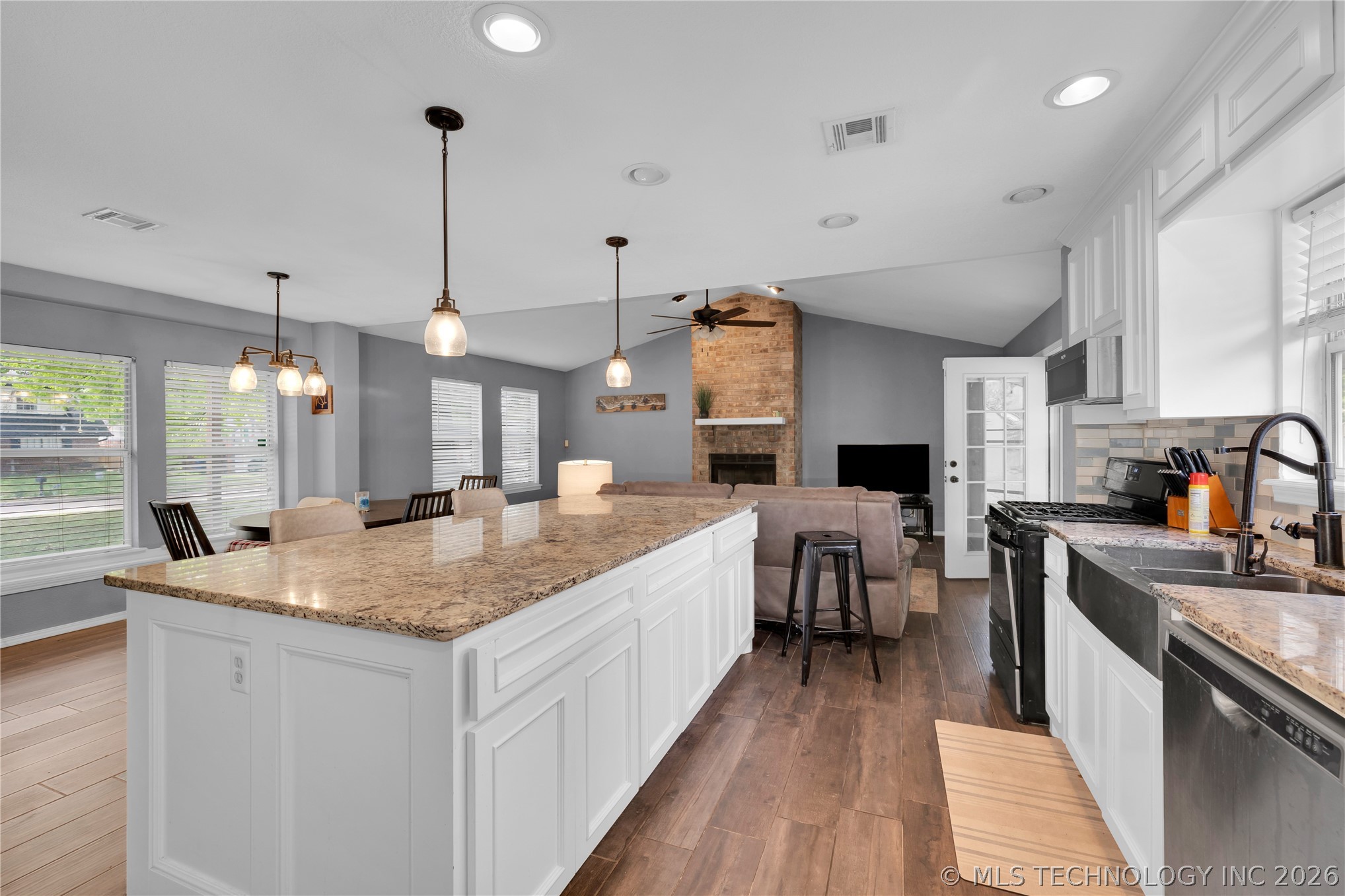 2212 W Memphis Place Broken Arrow OK 74012