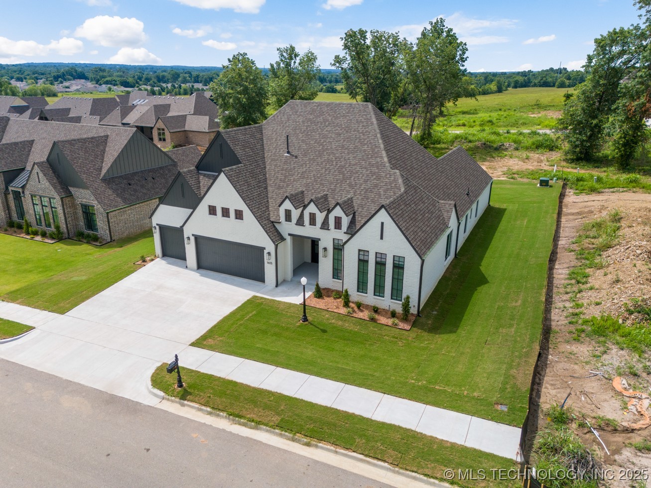 1605 Pinecrest Drive Claremore OK 74017