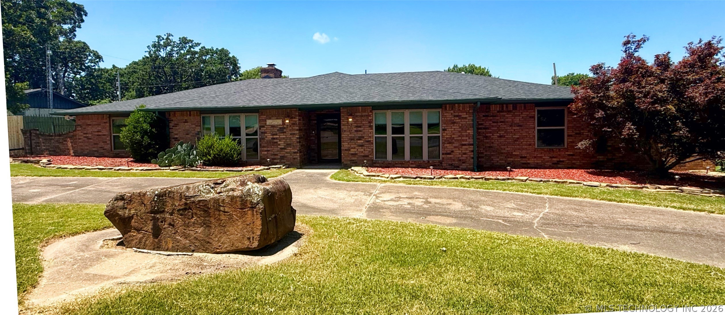 1311 Hillcrest Drive Henryetta OK 74437
