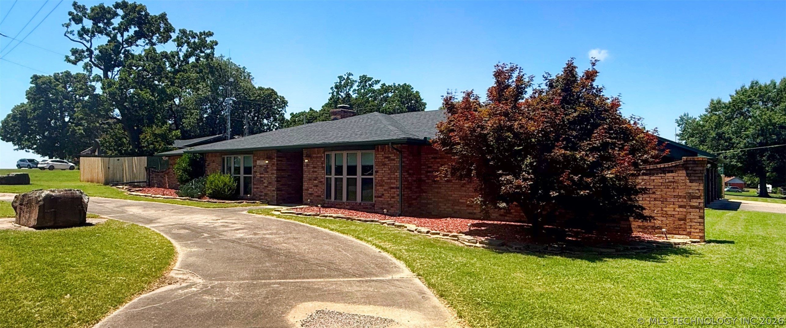 1311 Hillcrest Drive Henryetta OK 74437