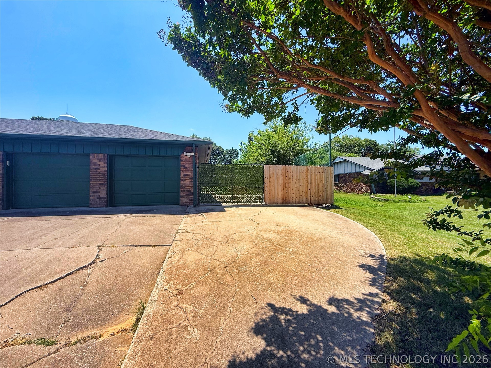 1311 Hillcrest Drive Henryetta OK 74437