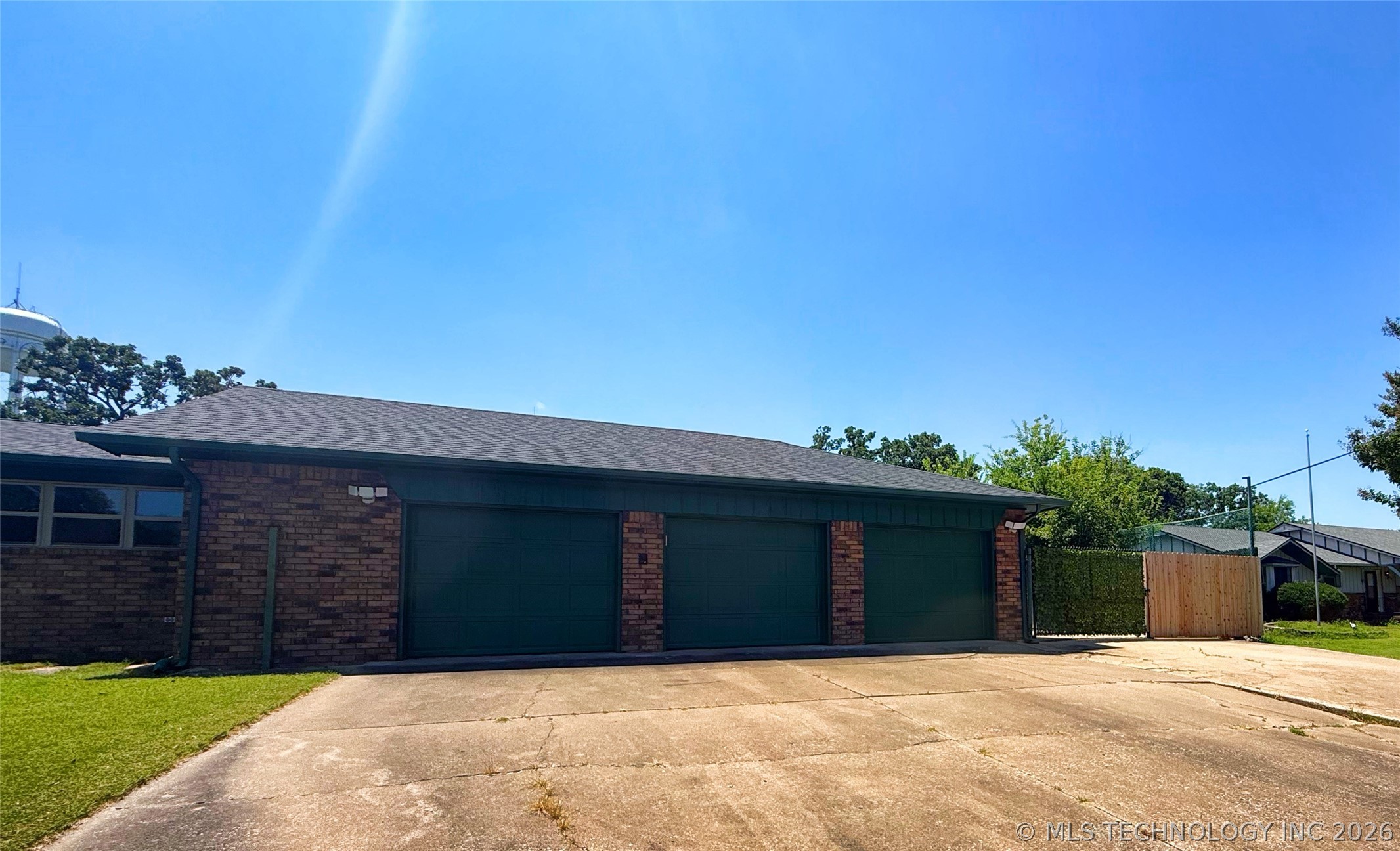 1311 Hillcrest Drive Henryetta OK 74437