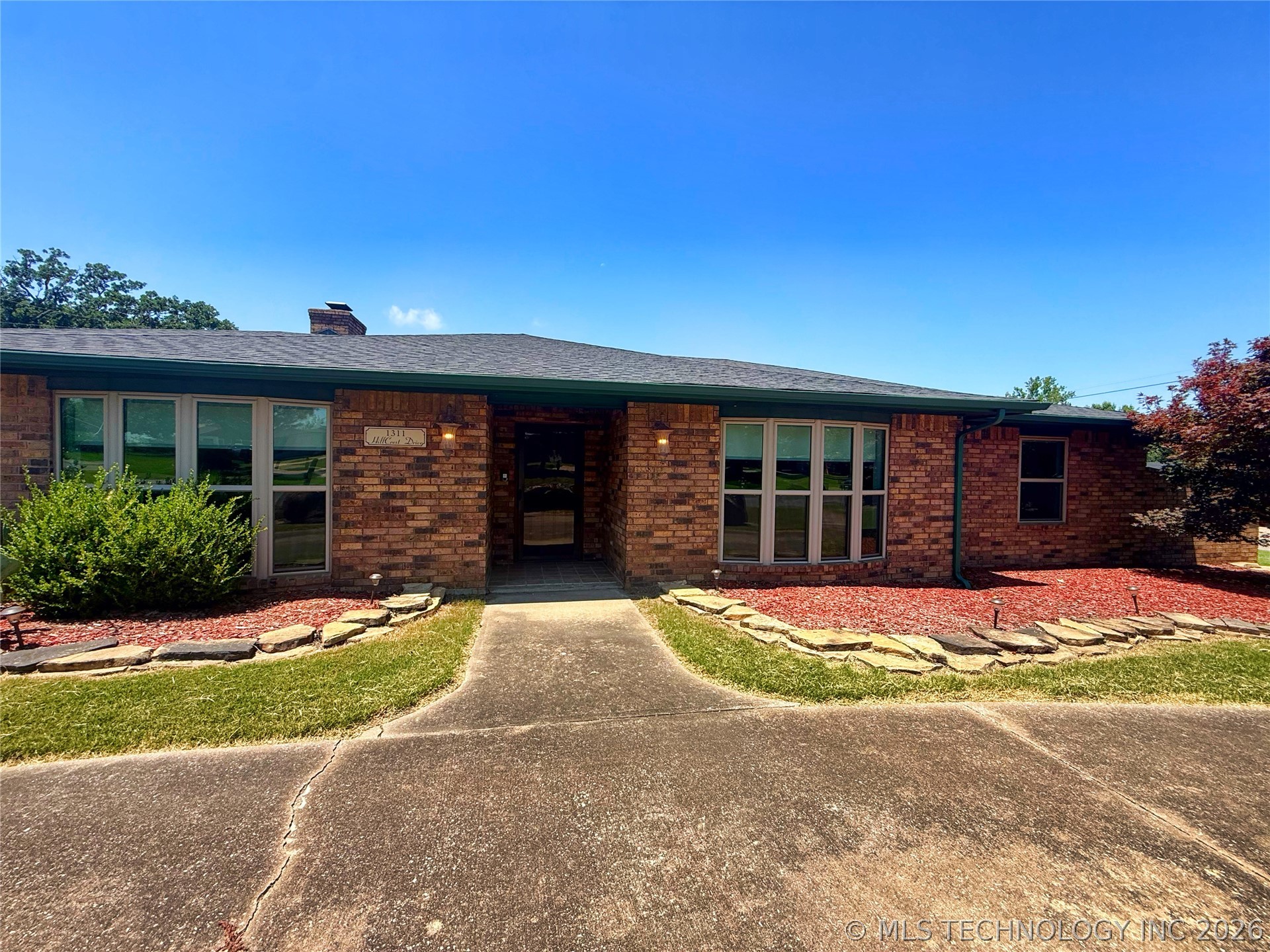1311 Hillcrest Drive Henryetta OK 74437