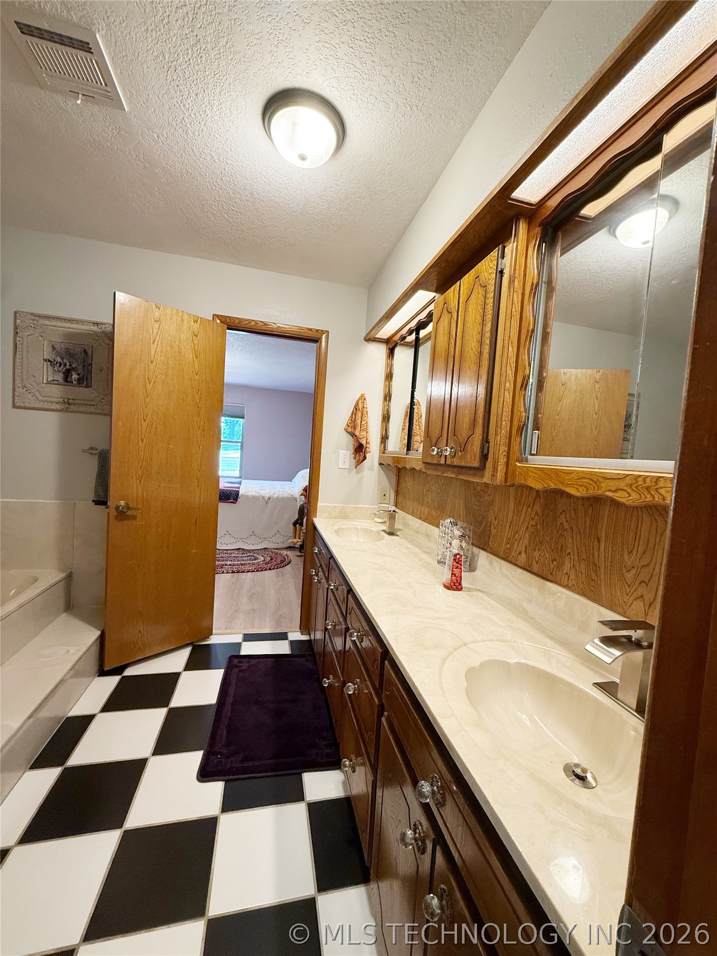 1311 Hillcrest Drive Henryetta OK 74437