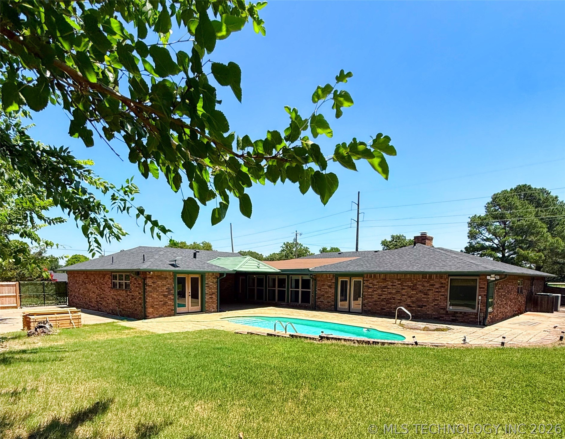1311 Hillcrest Drive Henryetta OK 74437