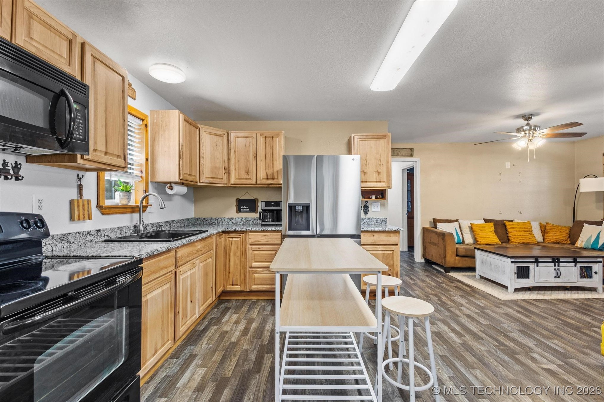 233 Joy Lane Cartwright OK 74731