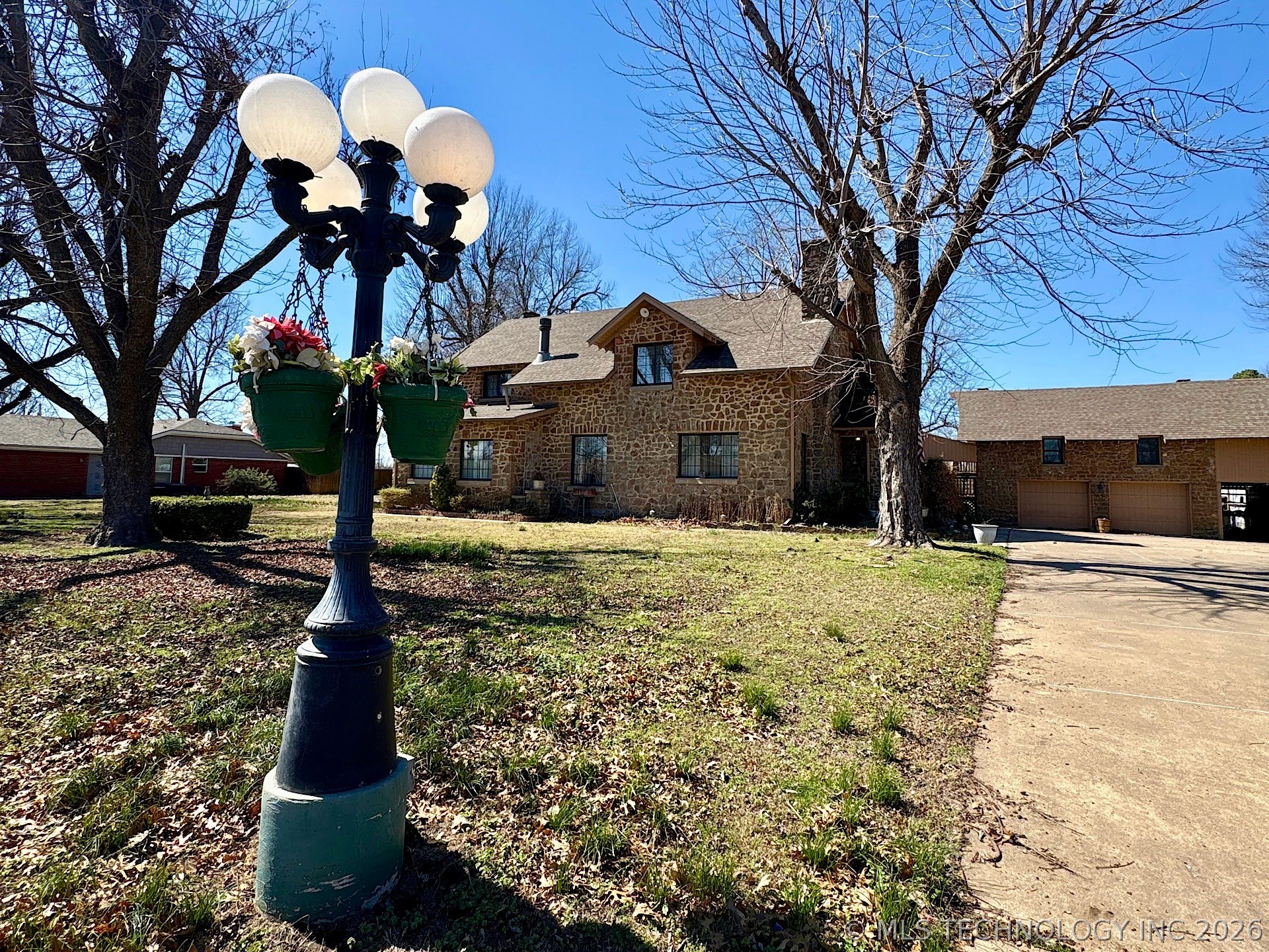 1007 S Wilson Avenue Cushing OK 74023