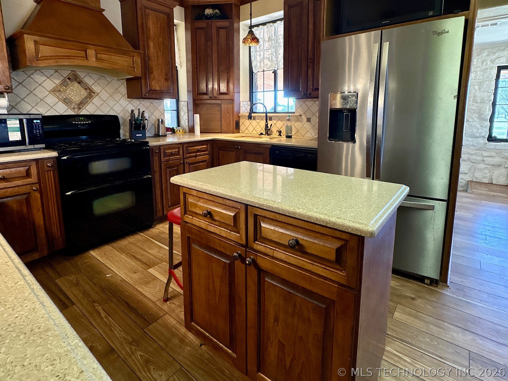 1007 S Wilson Avenue Cushing OK 74023