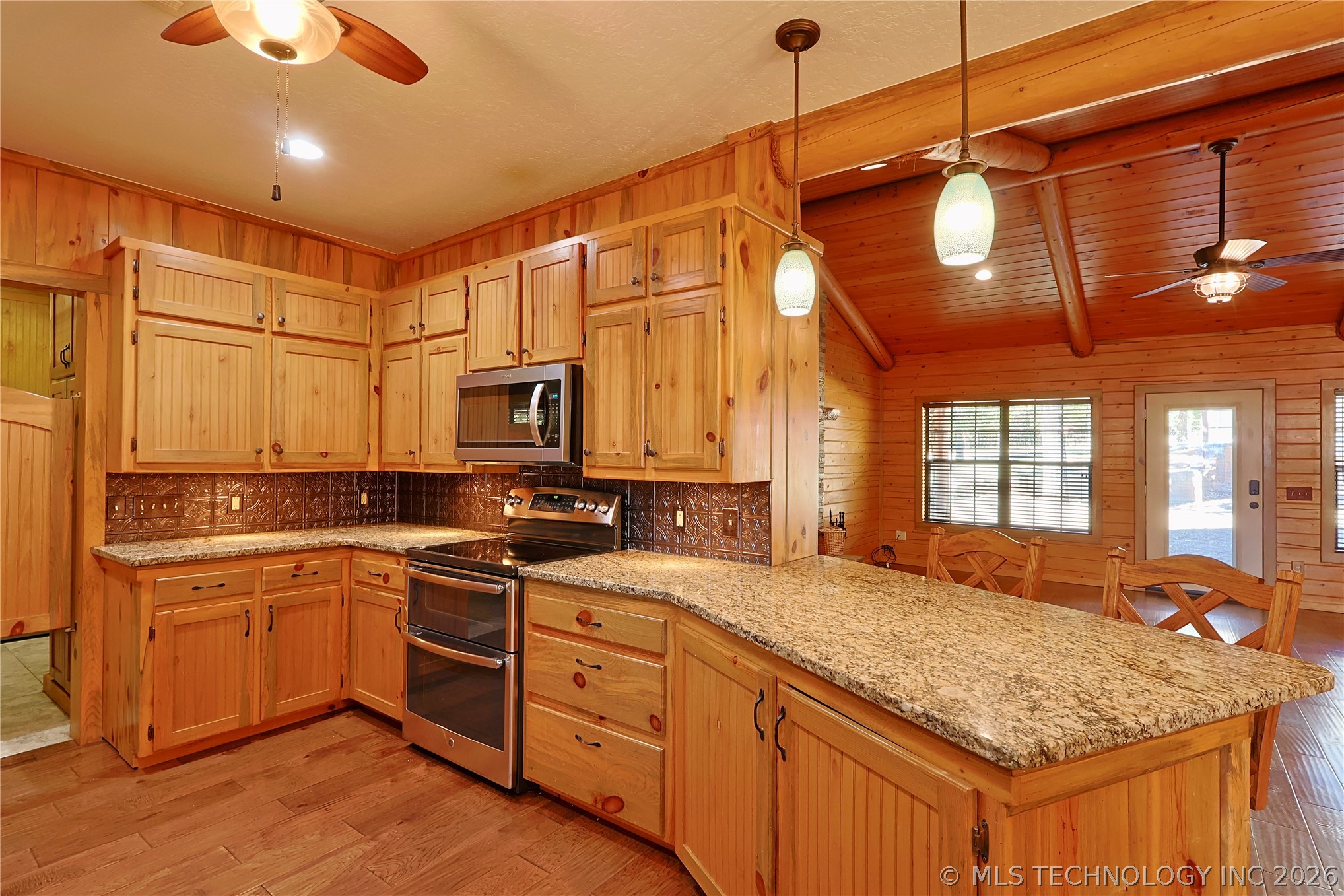 124 London Dock Lane Canadian OK 74425
