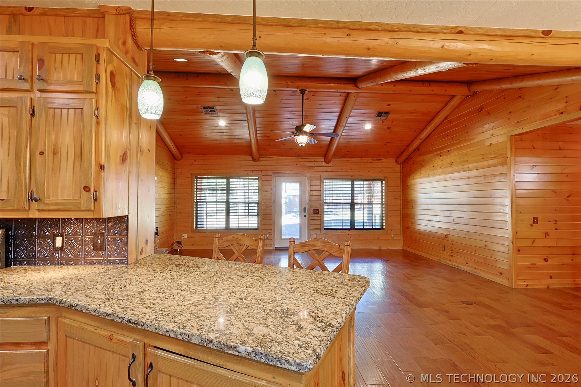124 London Dock Lane Canadian OK 74425