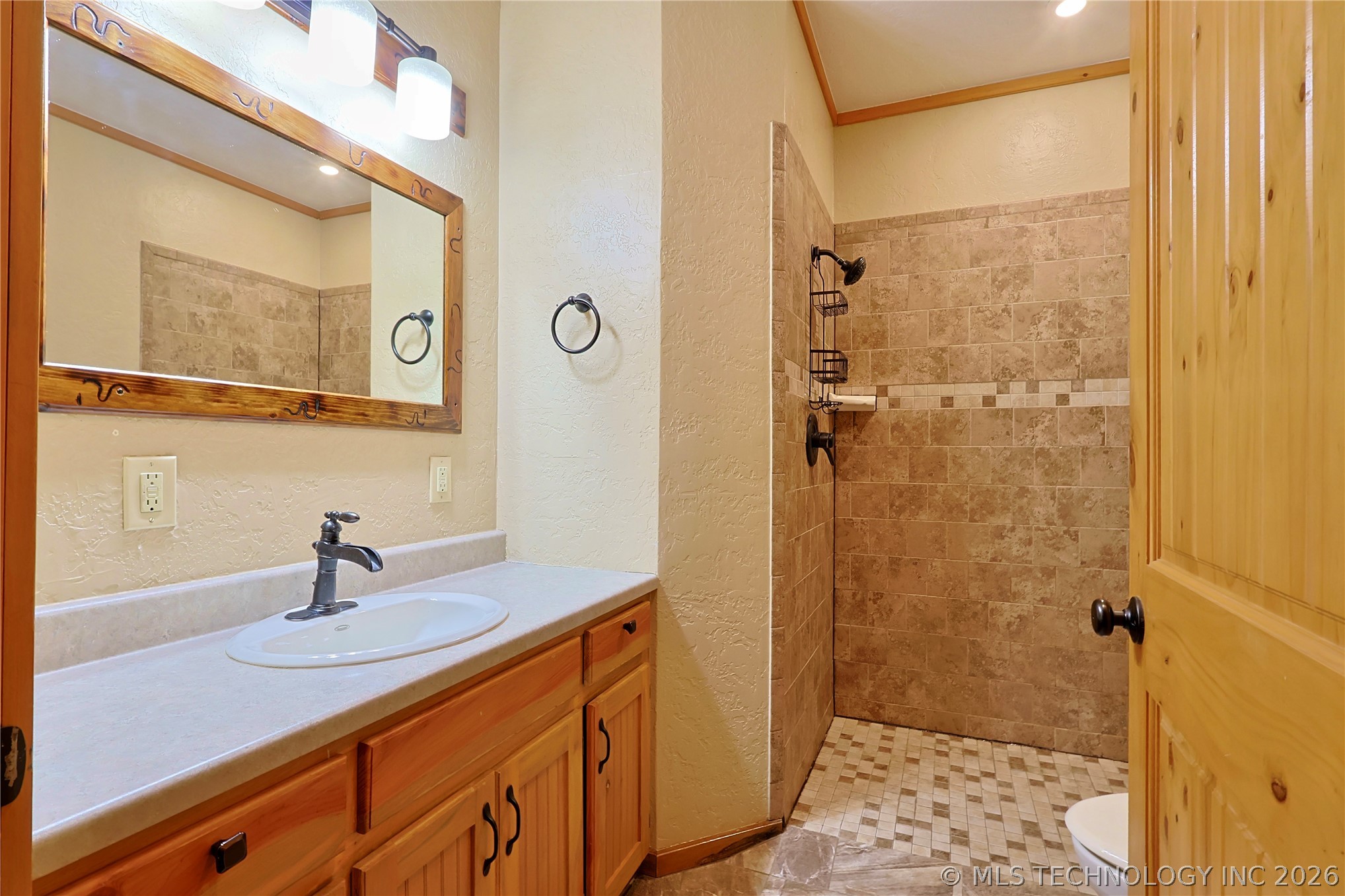 124 London Dock Lane Canadian OK 74425